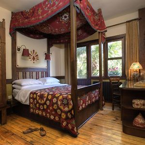 Kamer met een King Size Bed